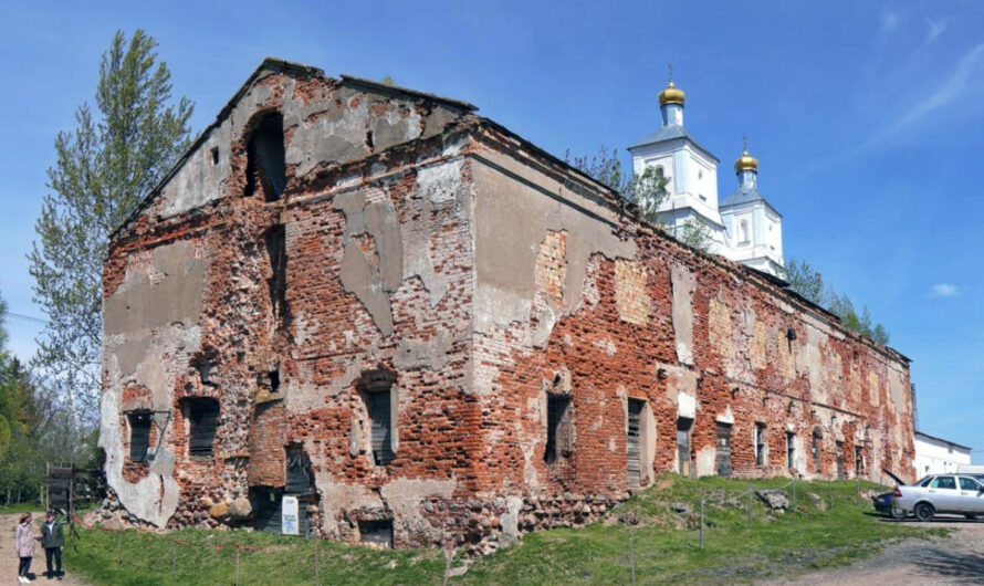 В Глубоком третий год безуспешно продают монастырь XVIII века за одну базовую
