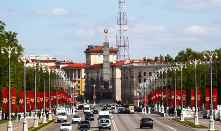 gorod prazdnik dekoraczii stolyarov 03 kopiya picsart aiimageenhancer 2