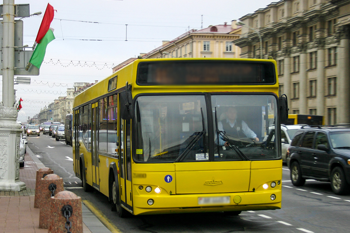 2483692