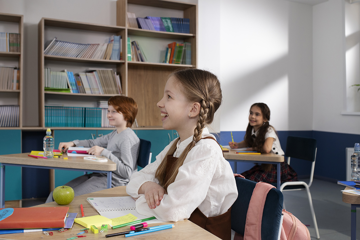 kids classroom taking english class