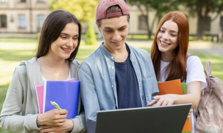 university students discussing project together