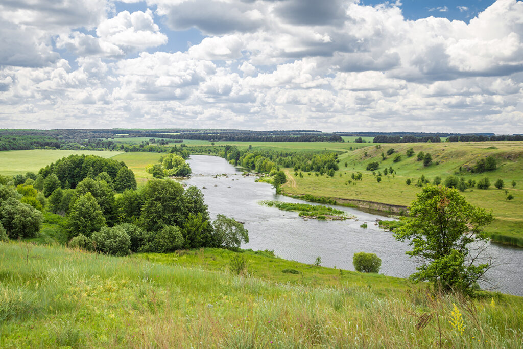 Белгидромет прогнозирует снижение уровней воды на реках Беларуси 2 landscape river hills