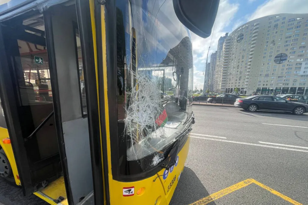 В Минске автобус сбил велосипедиста на пешеходном переходе 2 photo 2025 06 30 09 10 44